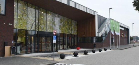 Thumbnail van Zwembad Emmen