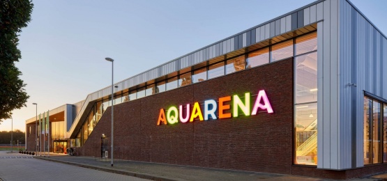 Thumbnail van Zwembad Emmen